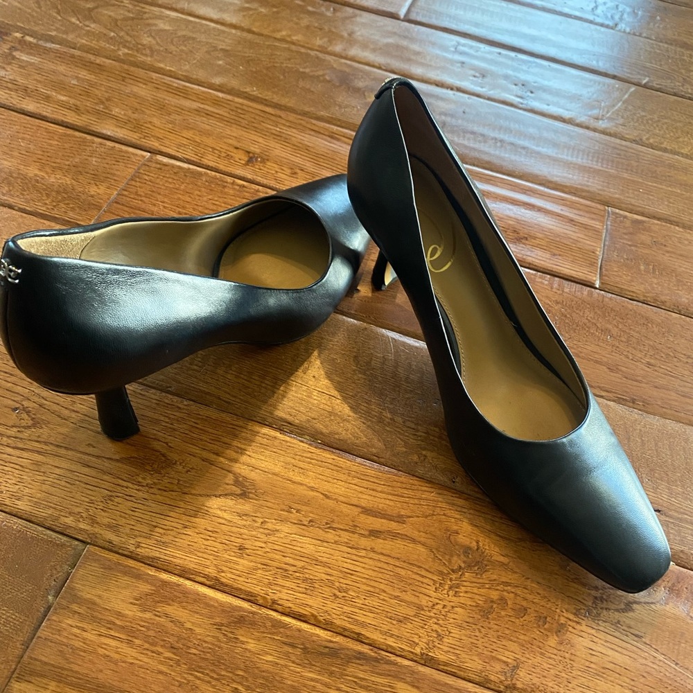 LifeStride black heels